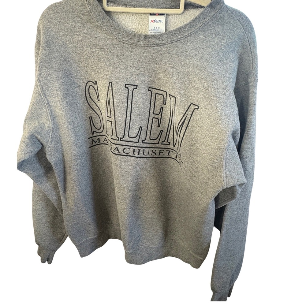 Salem Massachusetts‎ Graphic Pullover Sweatshirt Women's Size Medium